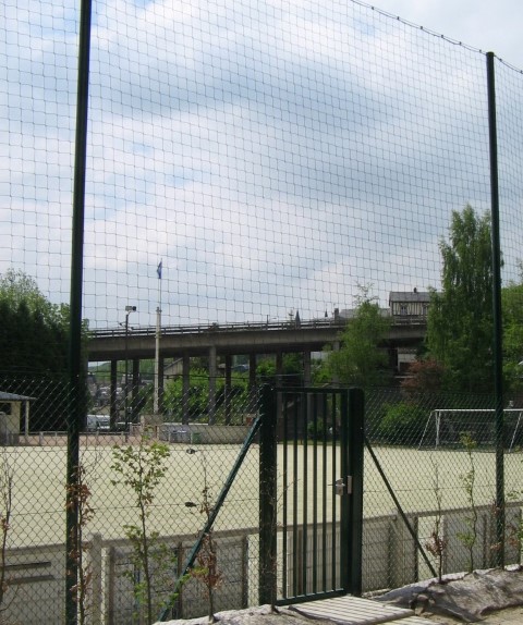 Main-courante et pare-ballons